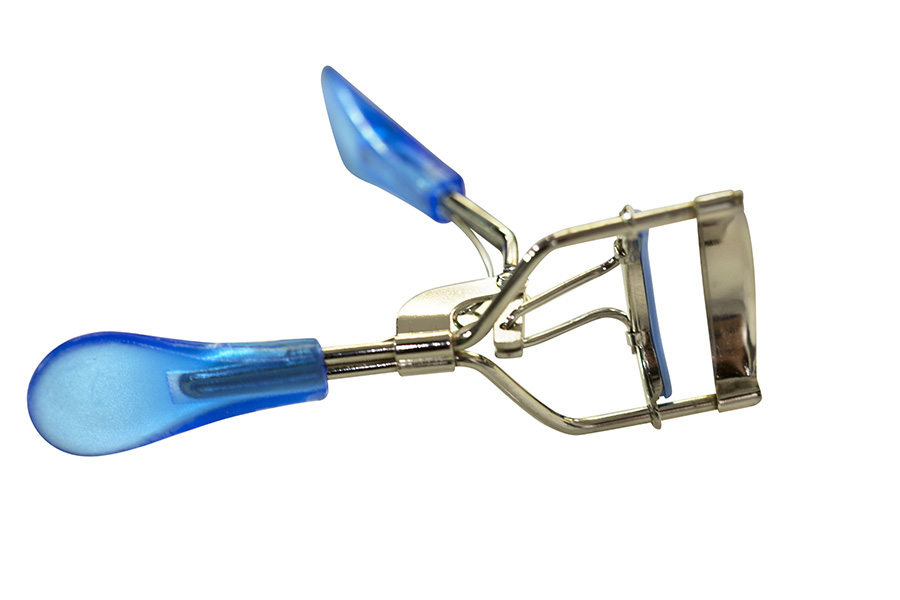 The simple Sympler Eyelash Curler in a safe to use, blue silicone design